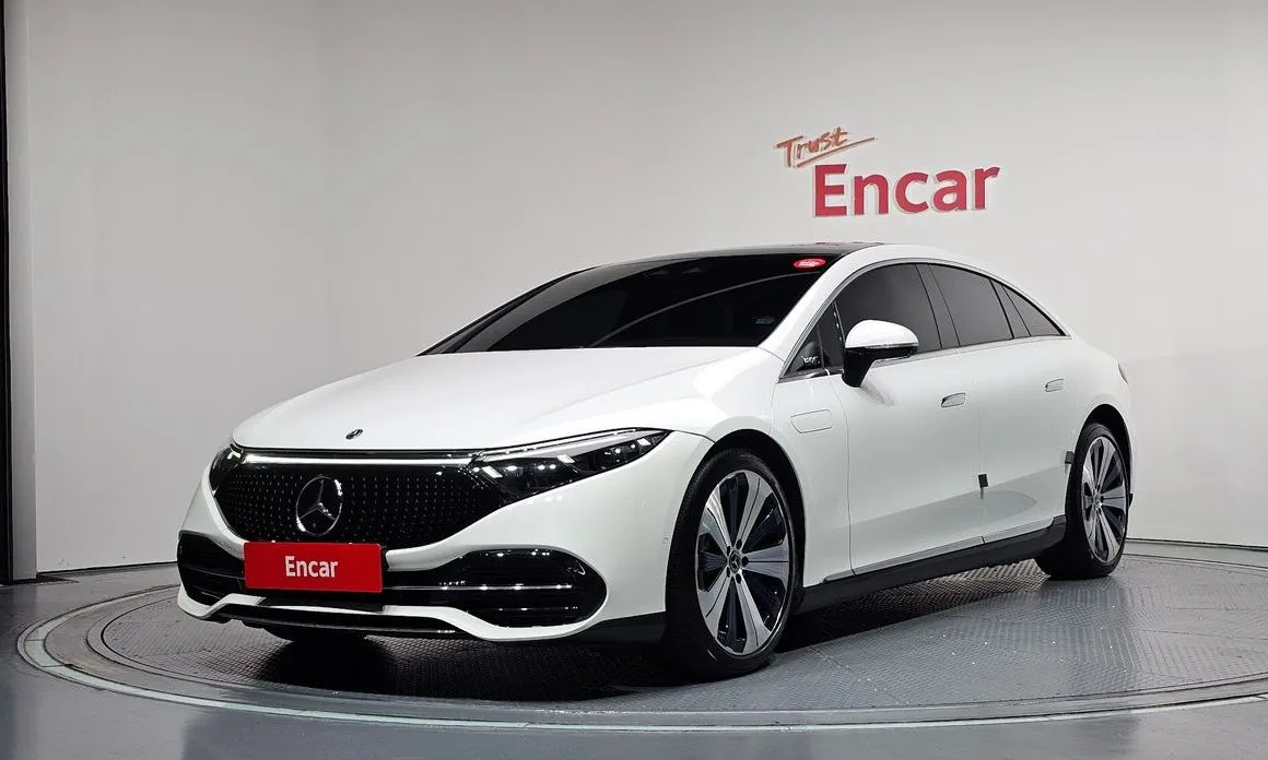 Mercedes-Benz EQS — фото 1