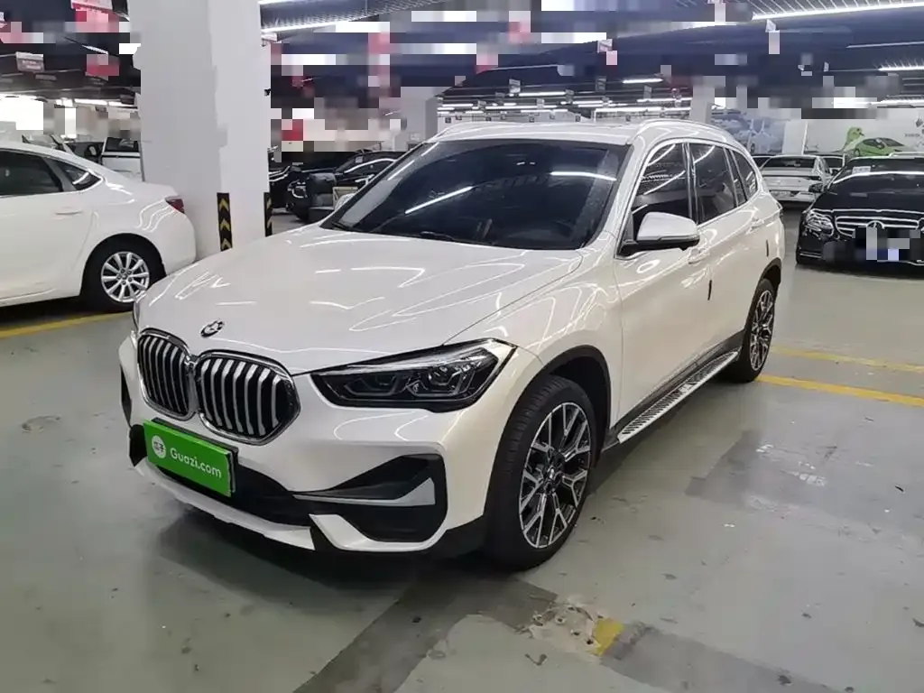 BMW X1 — фото 10