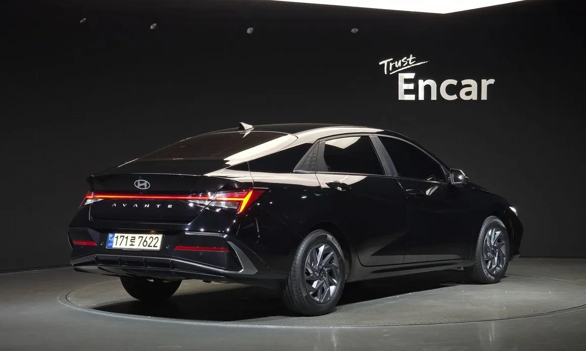 Hyundai AVANTE — фото 4