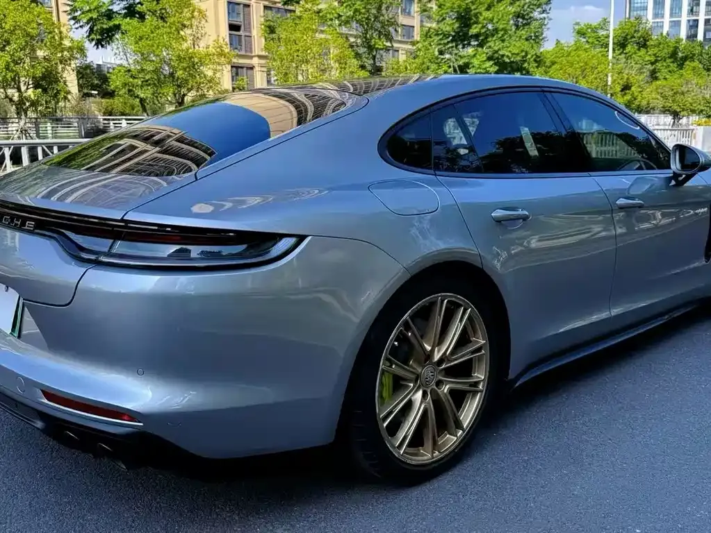 Porsche Panamera Hybrid — фото 3
