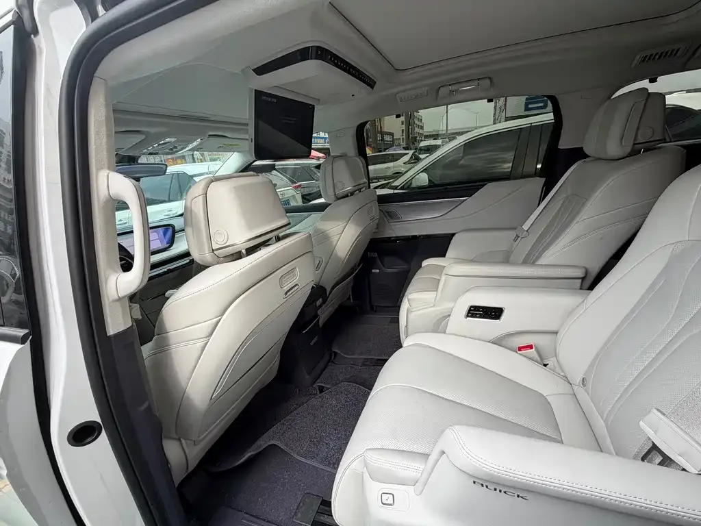 Buick GL8 Hybrid — фото 6