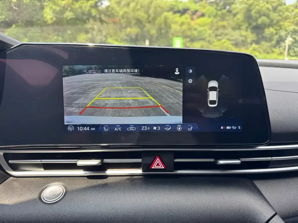 Hyundai Elantra — фото 10