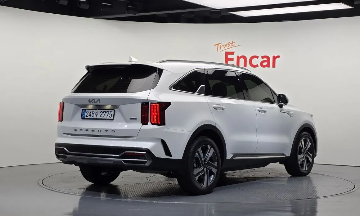 Kia Sorento — фото 10