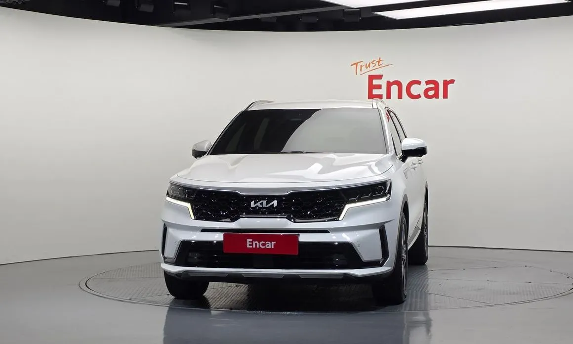 Kia Sorento — фото 9