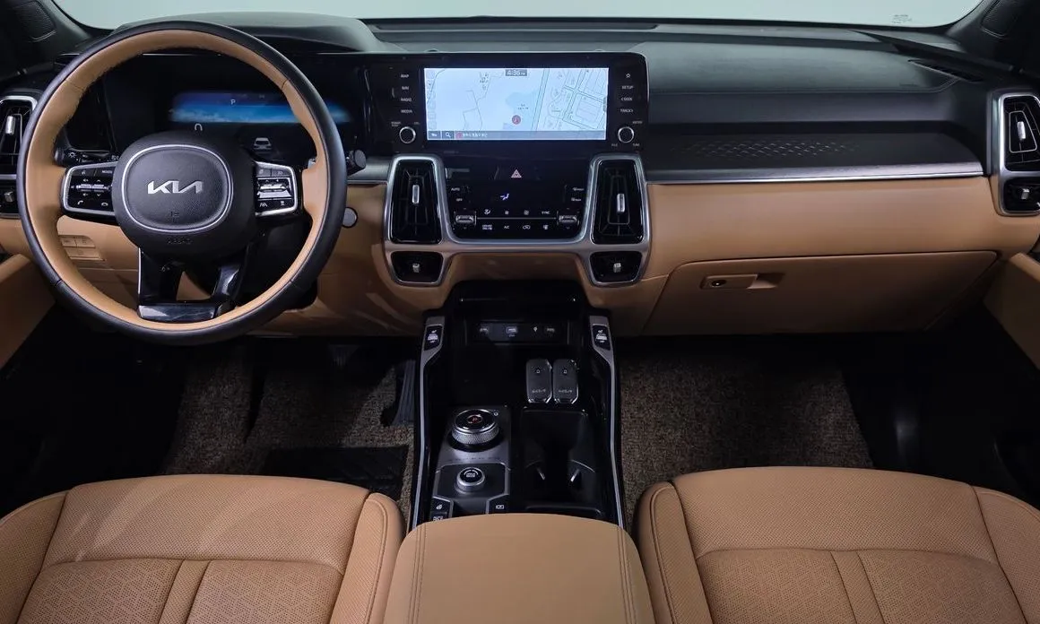 Kia Sorento — фото 7