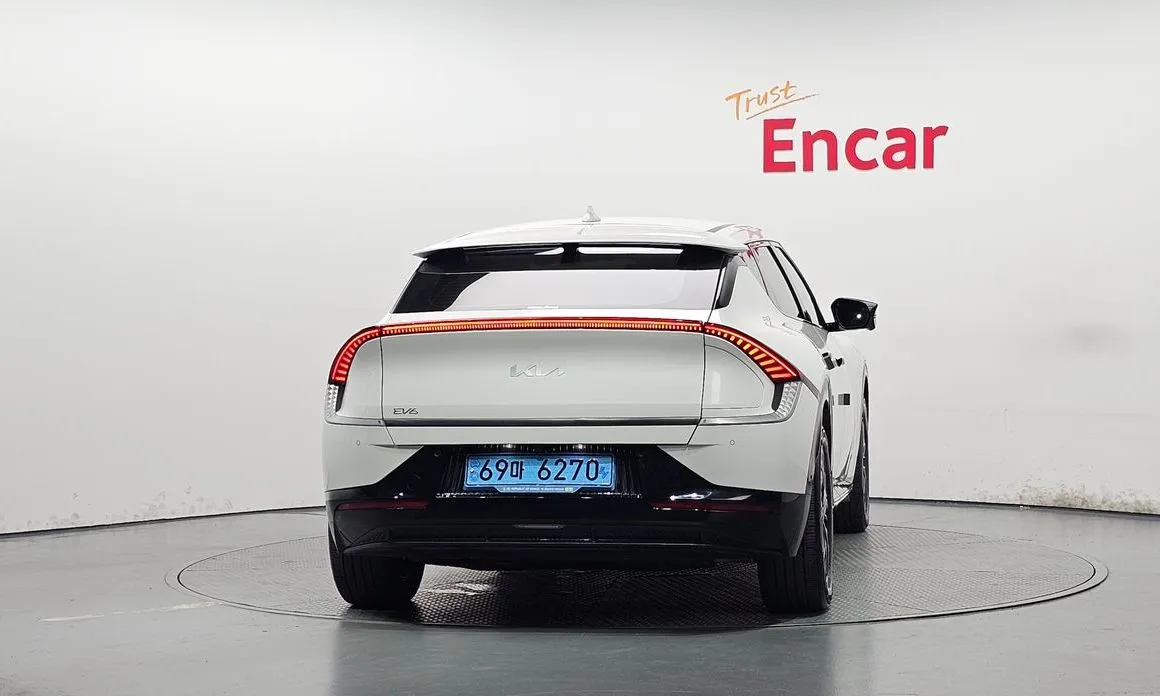 Kia EV6 — фото 2