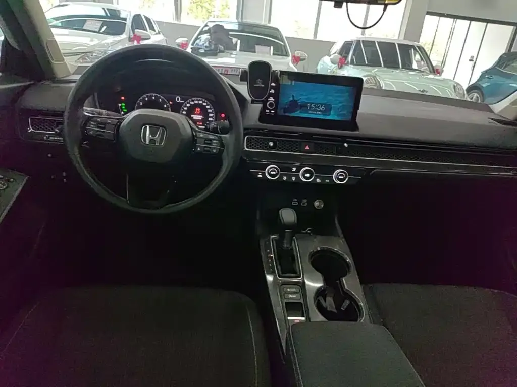 Honda Civic — фото 7