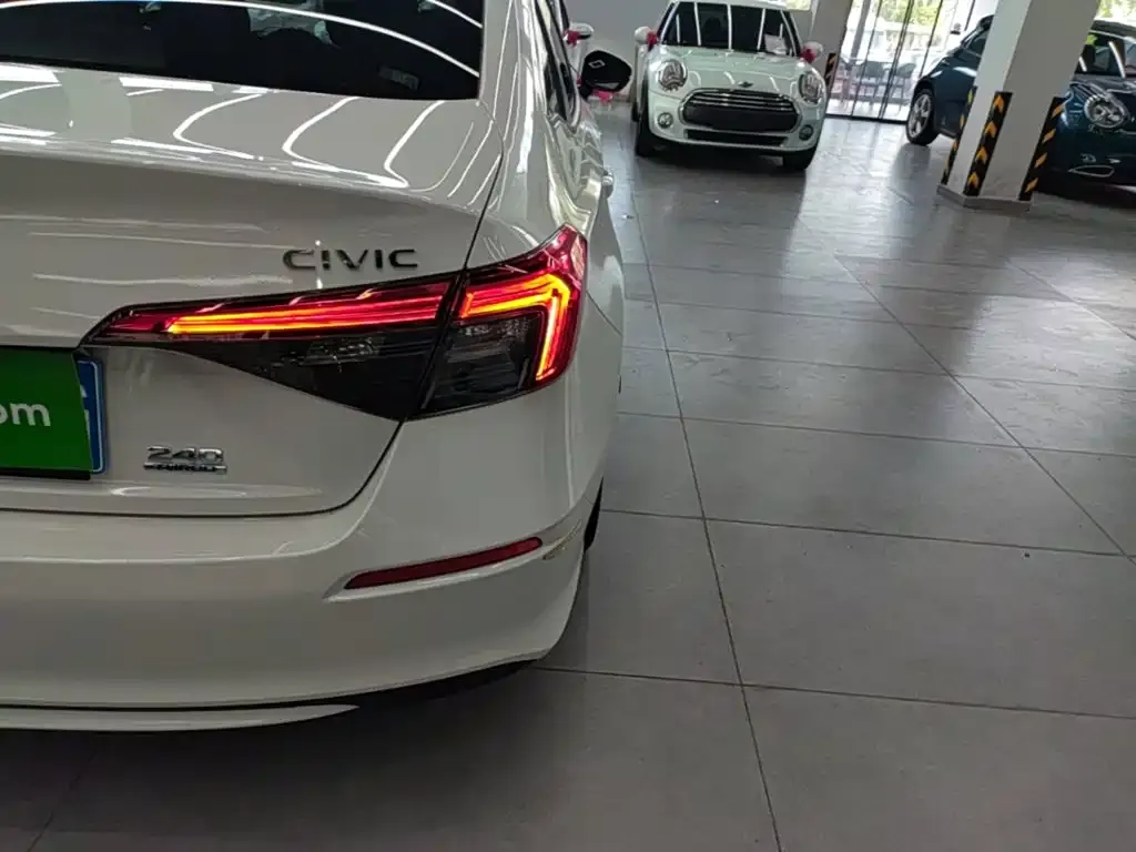 Honda Civic — фото 4