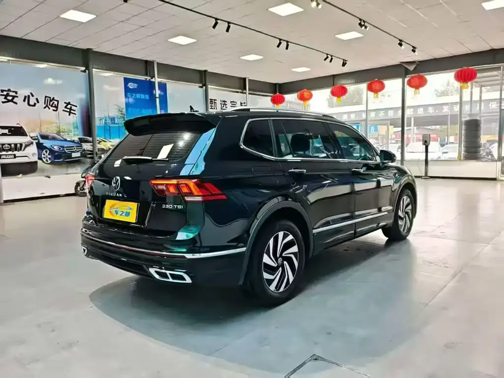 Volkswagen Tiguan L — фото 9