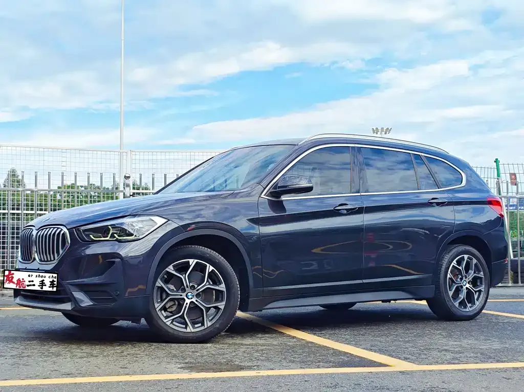 BMW X1 — фото 1