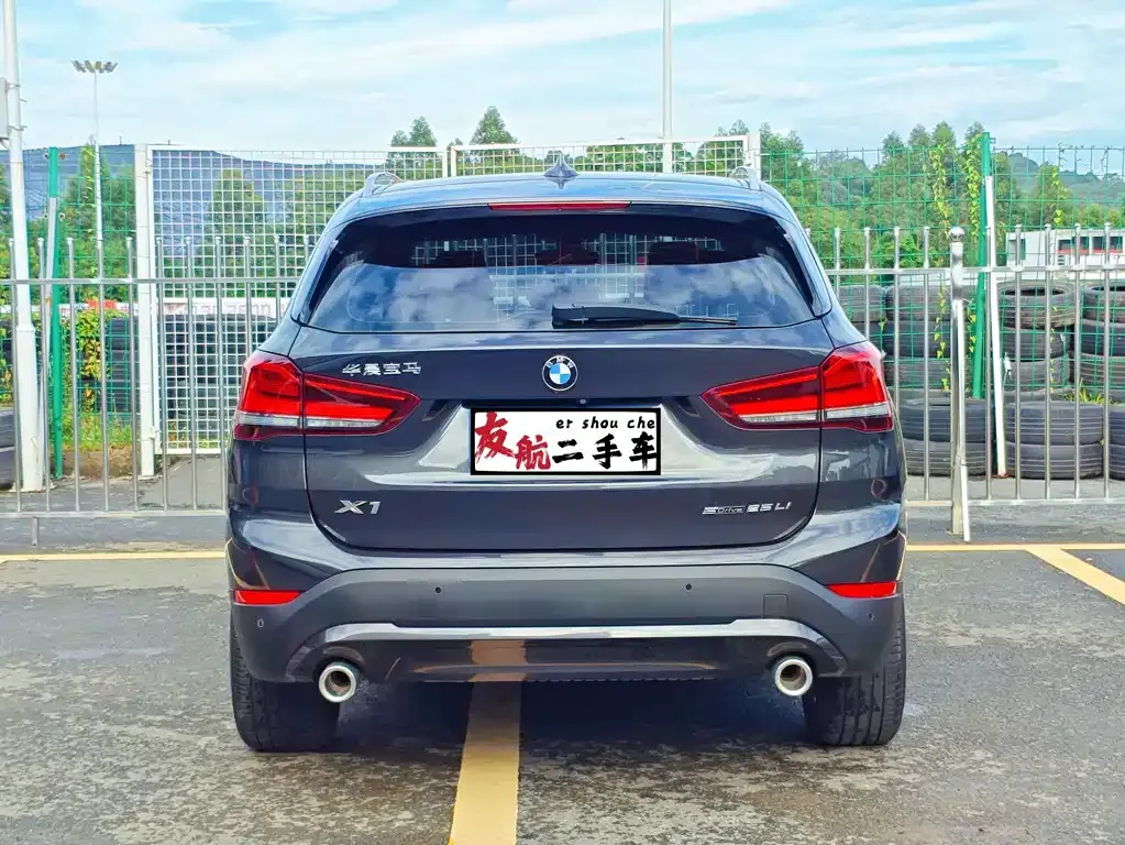 BMW X1 — фото 10
