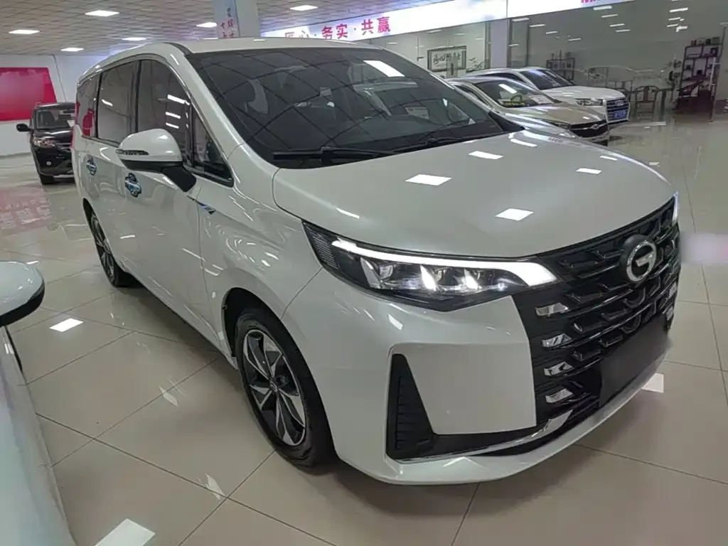 GAC Motor Trumpchi M6 — фото 10