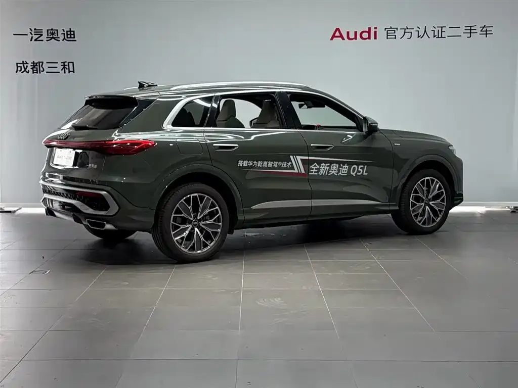 Audi Q5L — фото 3