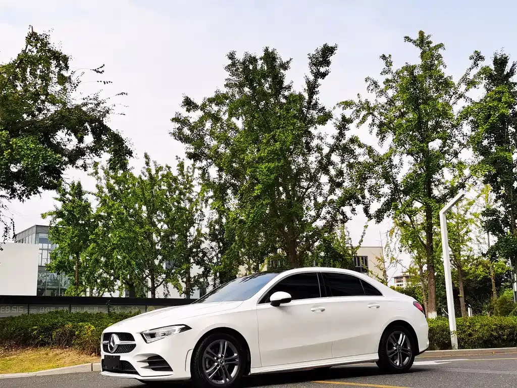 Mercedes-Benz A-Class — фото 1