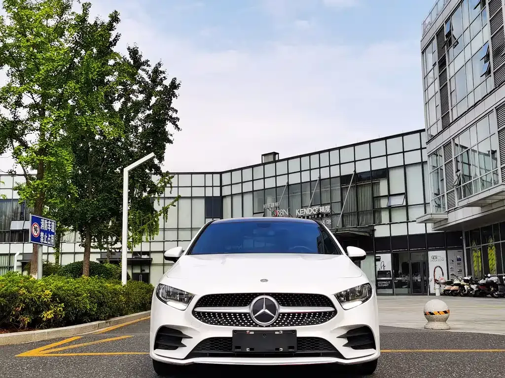 Mercedes-Benz A-Class — фото 8