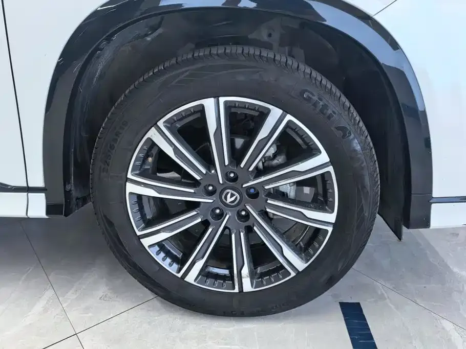 Changan CS75 PLUS — фото 10