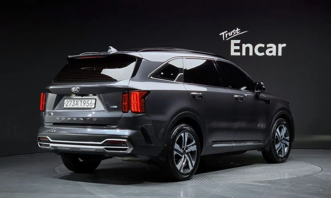 Kia Sorento — фото 3