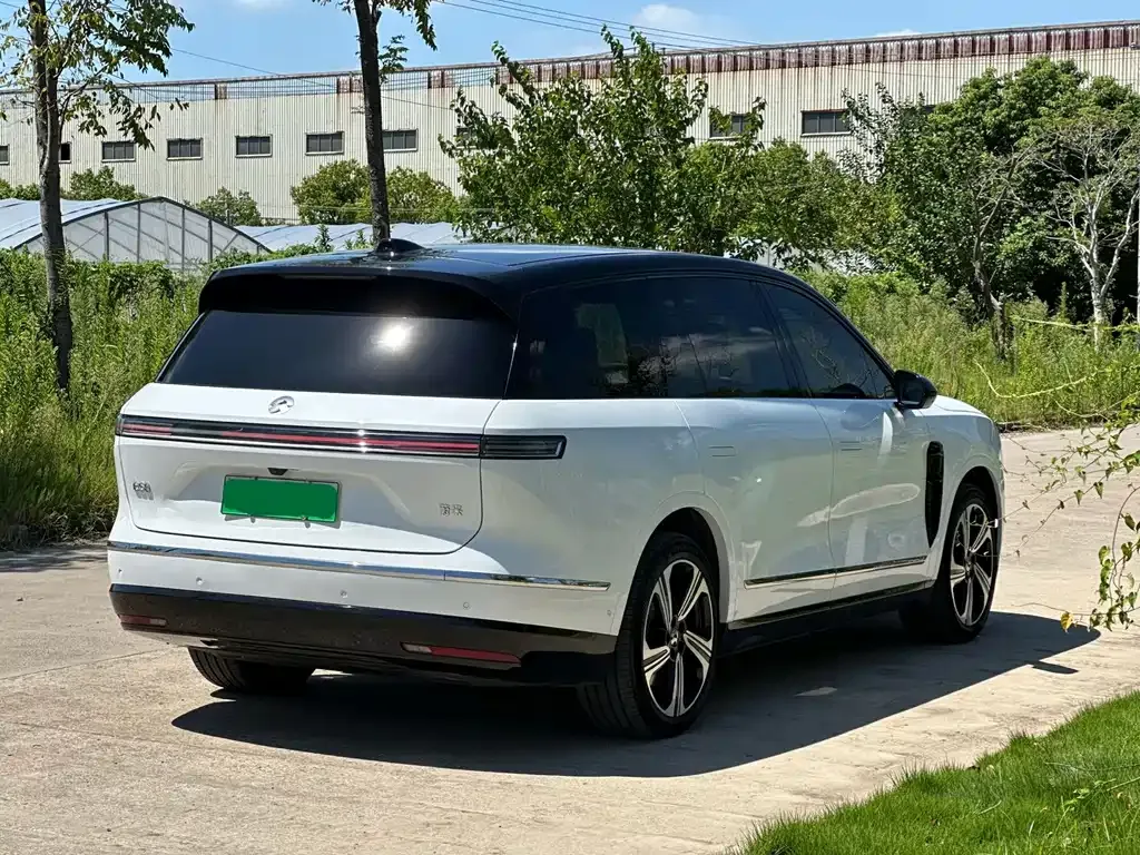 NIO ES8 — фото 6
