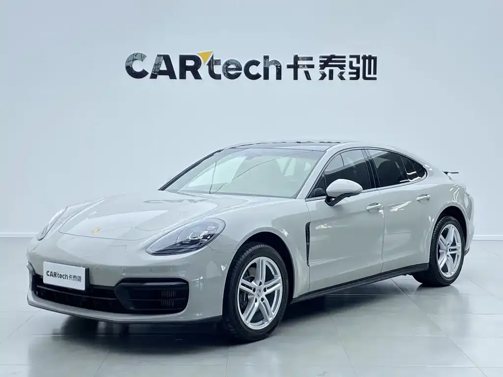 Porsche Panamera — фото 1