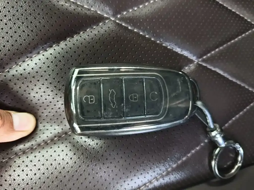 Chery Tiggo 8 PRO NEV — фото 10