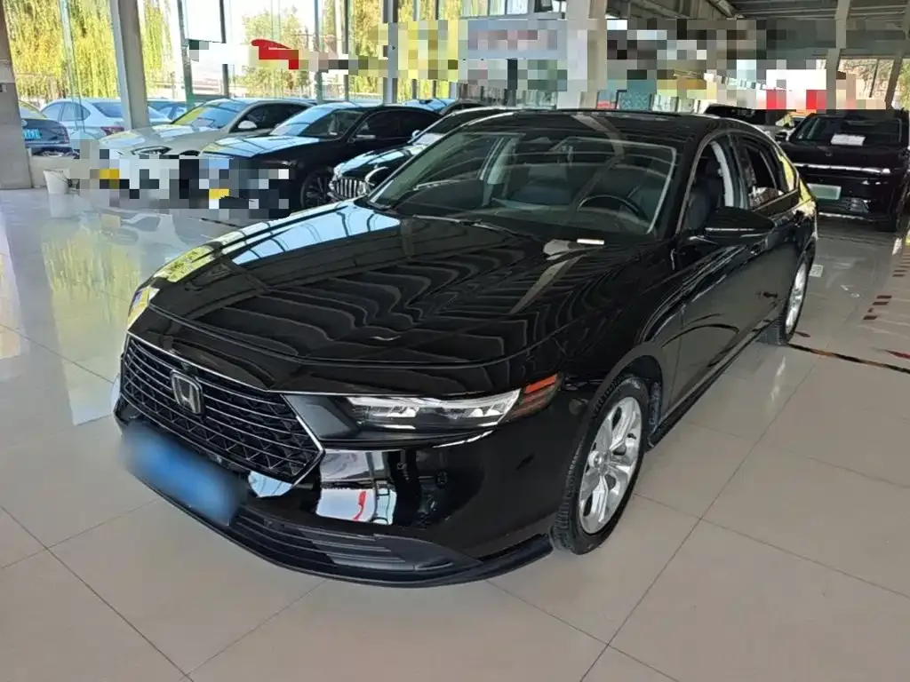 Honda Accord — фото 1
