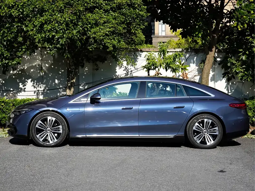 Mercedes-Benz EQS — фото 10