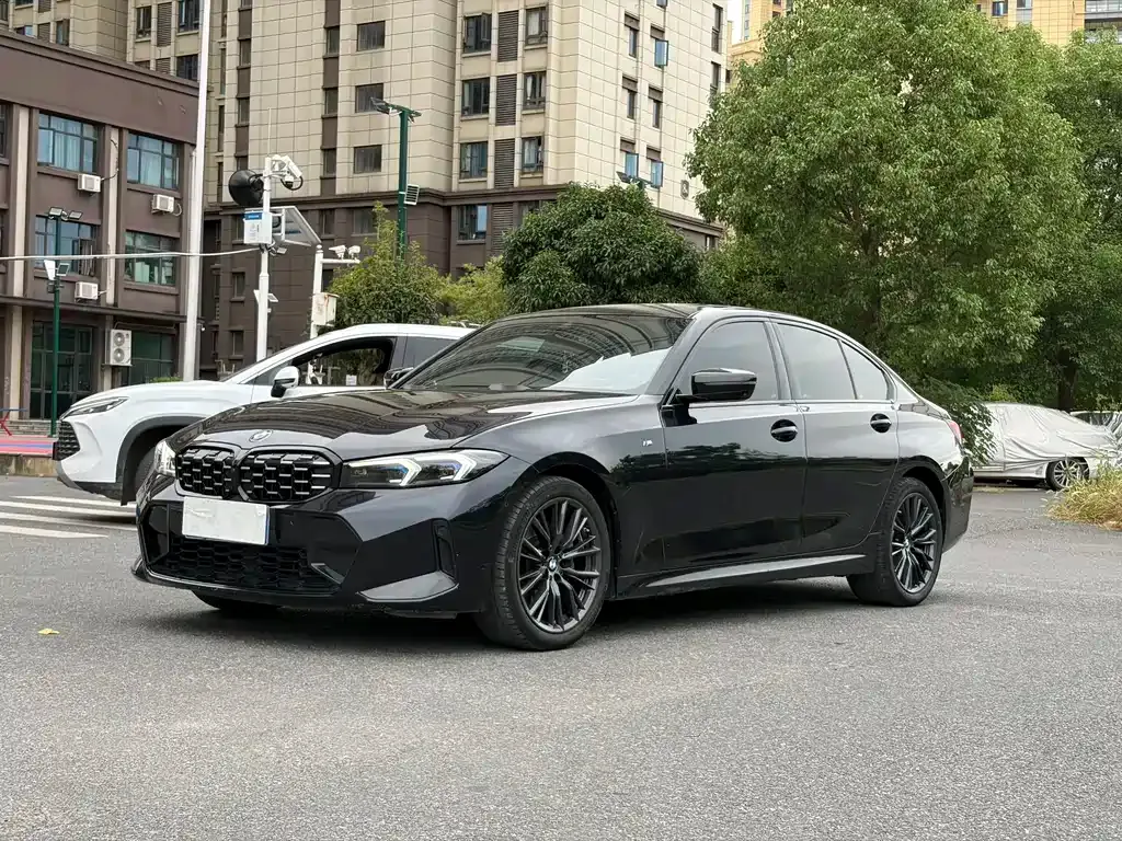 BMW 3 Series — фото 1