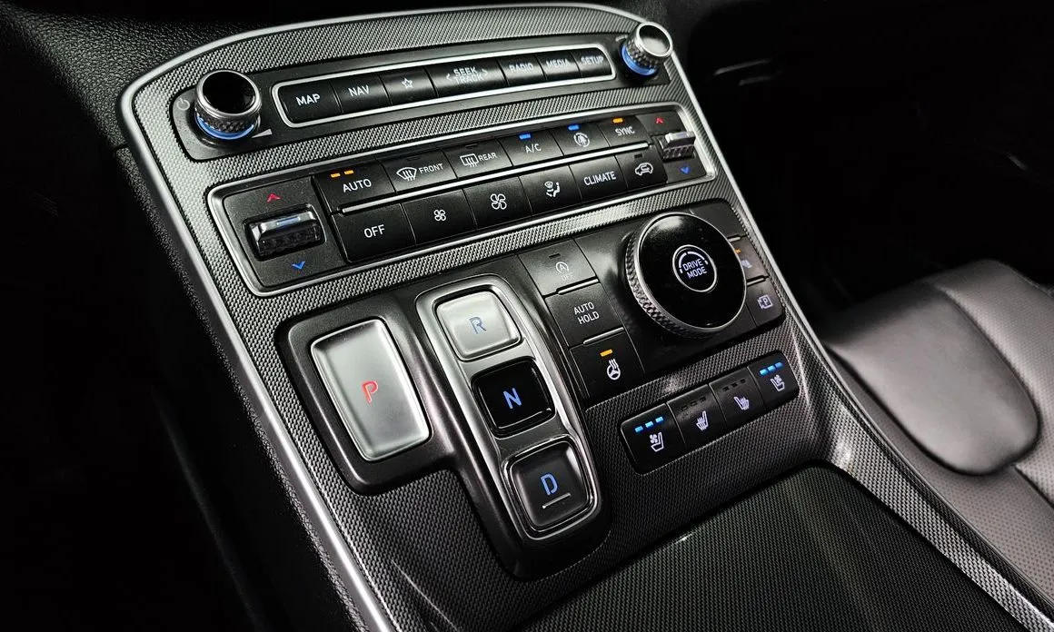 Hyundai Santafe — фото 8