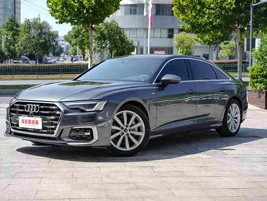Audi A6L — фото 1