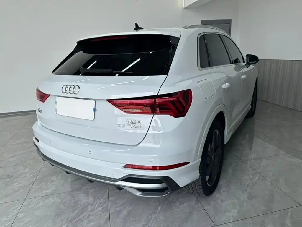 Audi Q3 — фото 2