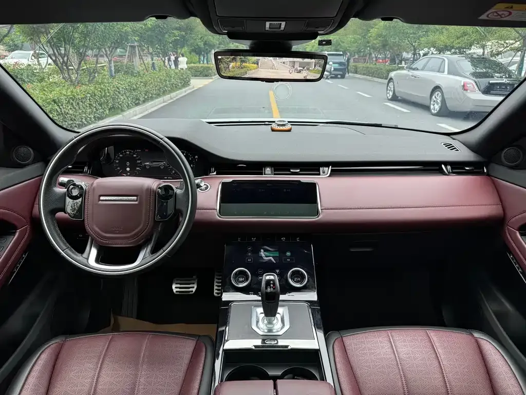 Land Rover Evoque — фото 10