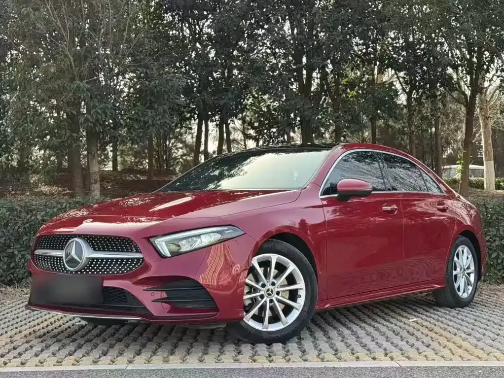 Mercedes-Benz A-Class — фото 1
