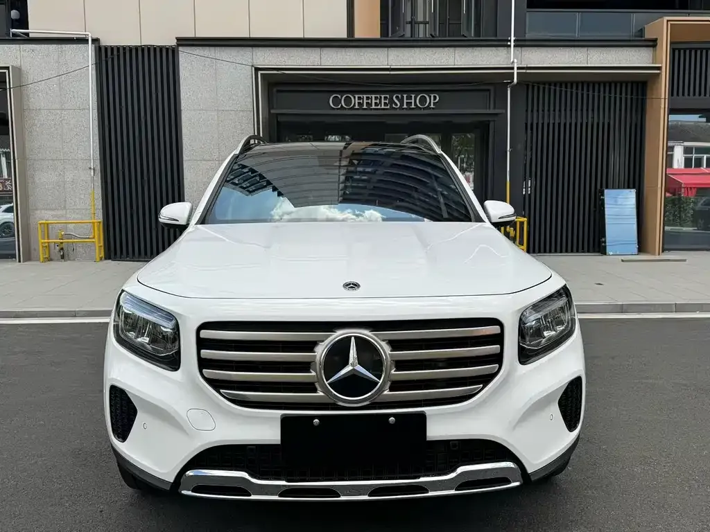 Mercedes-Benz GLB — фото 2