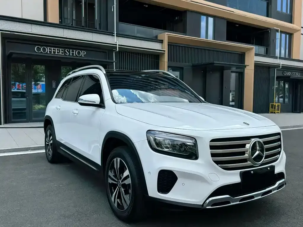 Mercedes-Benz GLB — фото 6