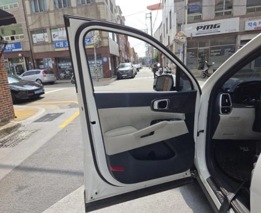 Kia Sorento — фото 7