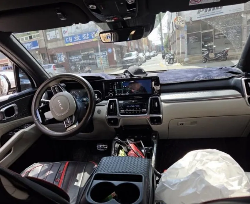 Kia Sorento — фото 10