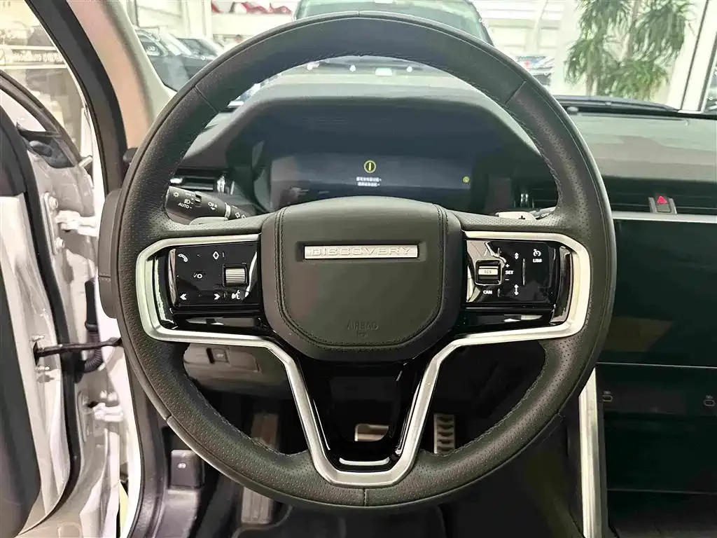 Land Rover Discovery Sport — фото 8