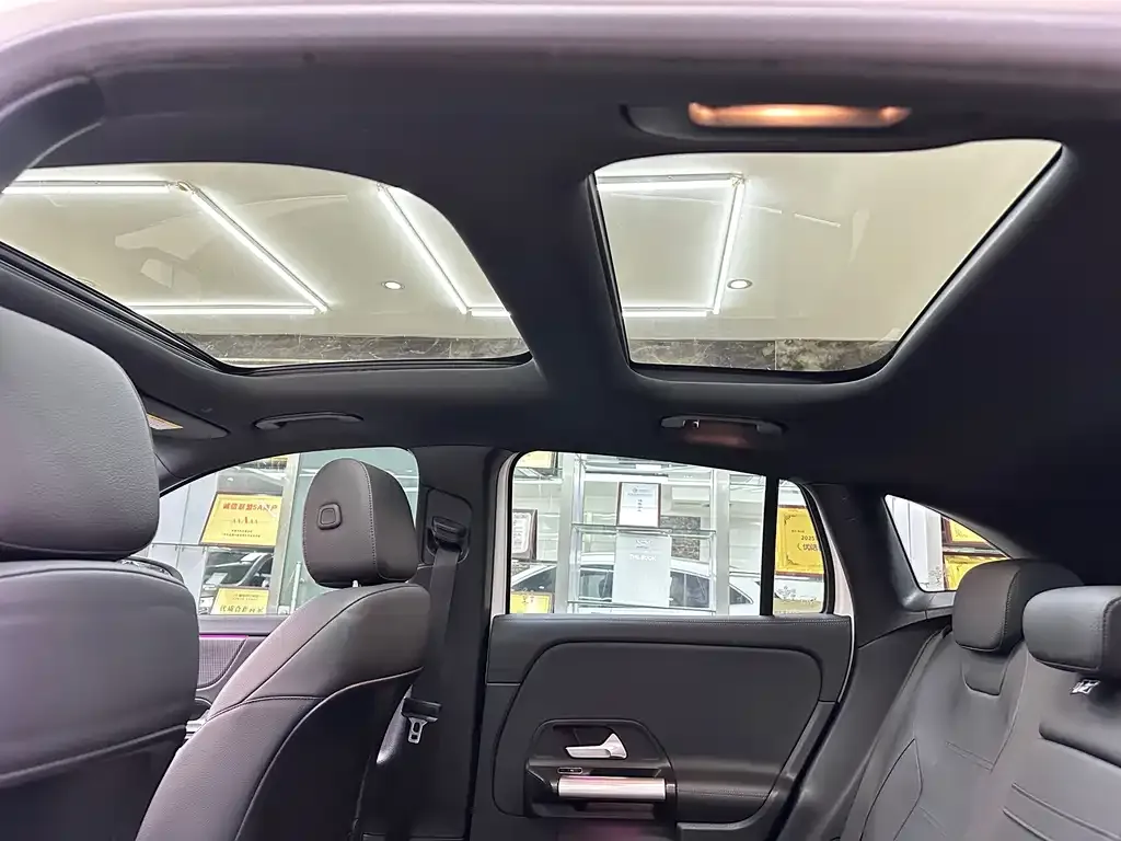 Mercedes-Benz GLA — фото 10