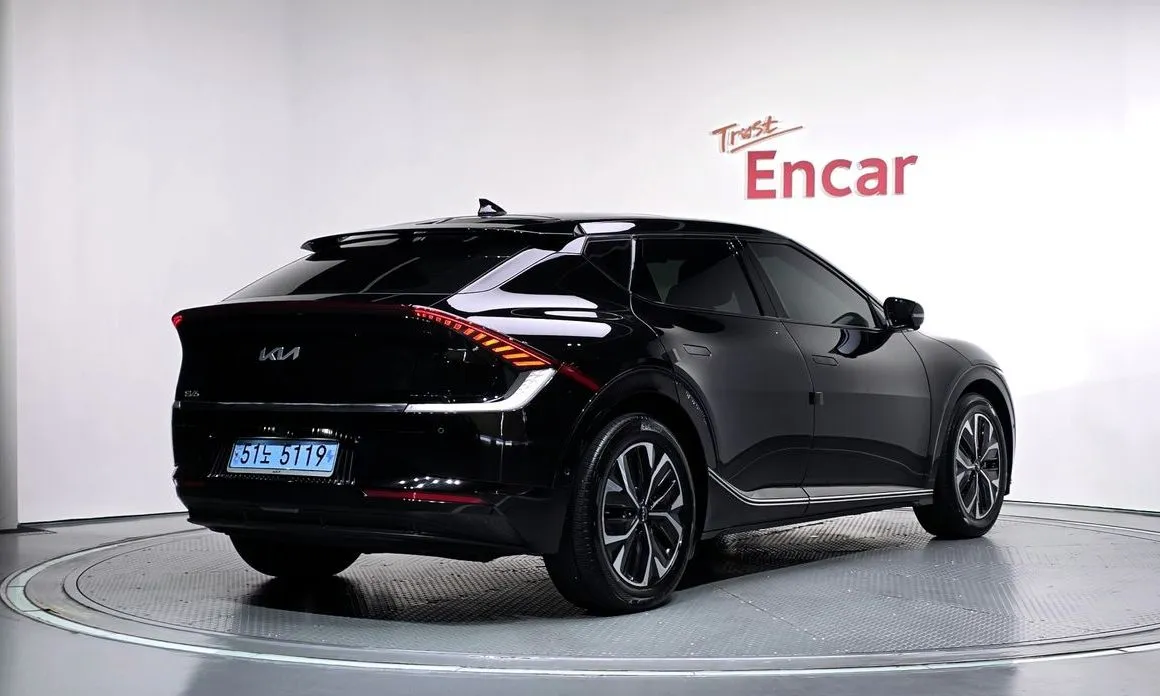 Kia EV6 — фото 8