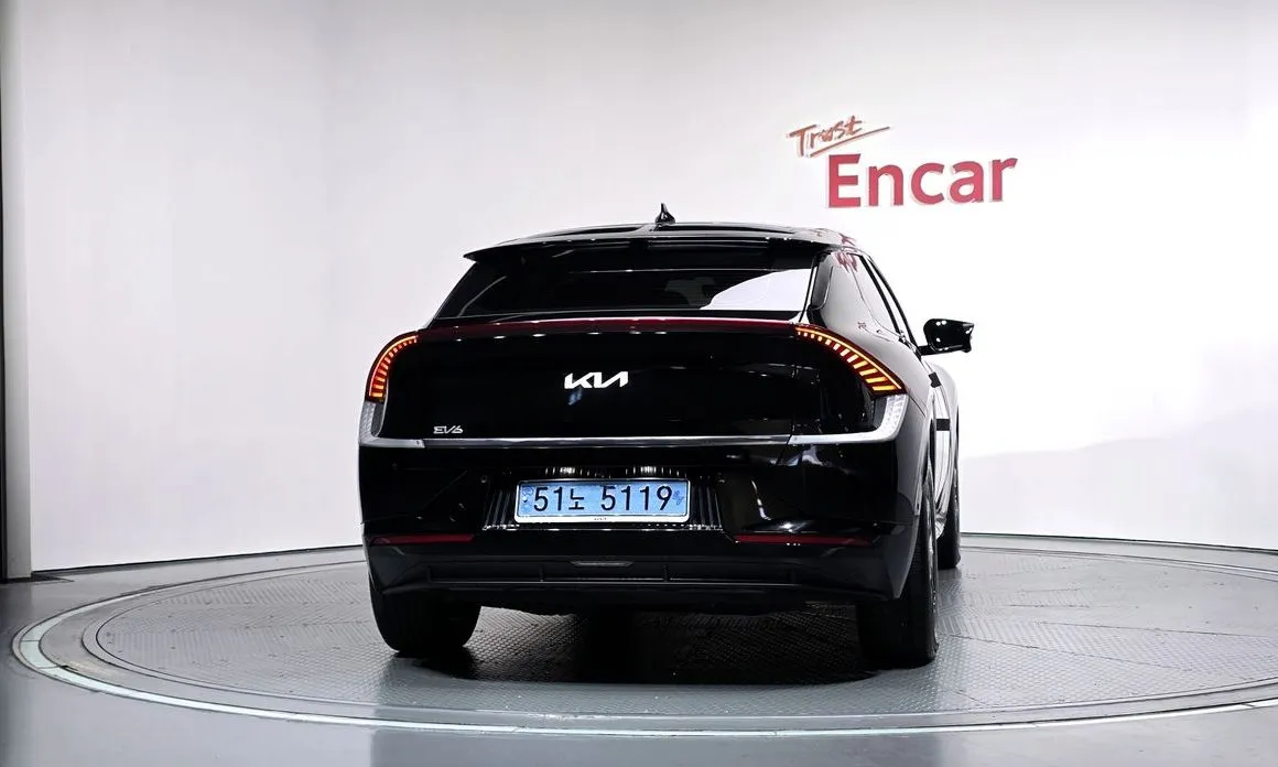 Kia EV6 — фото 9
