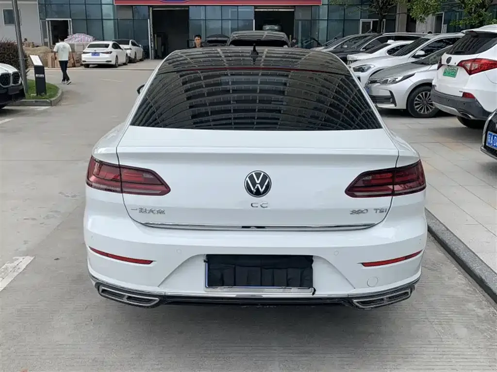 Volkswagen CC — фото 9