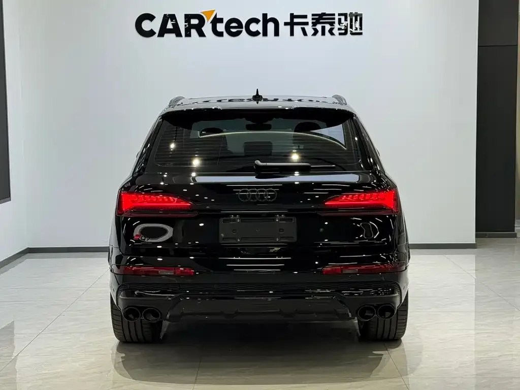 Audi Q7 — фото 4