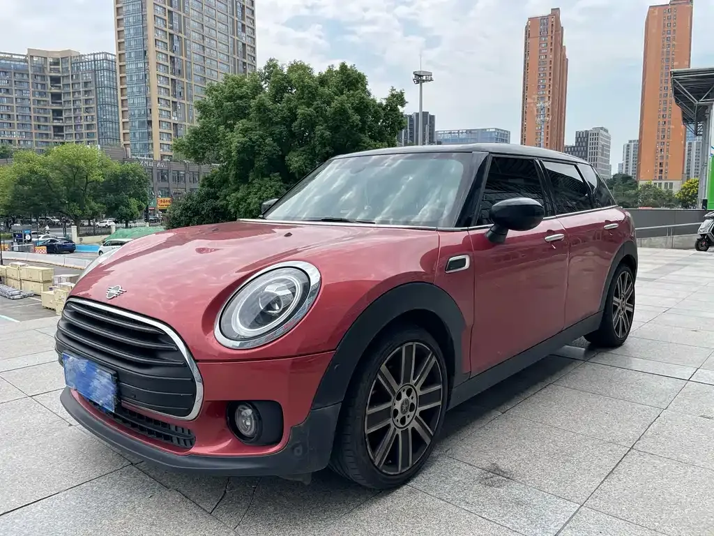 MINI Clubman — фото 1