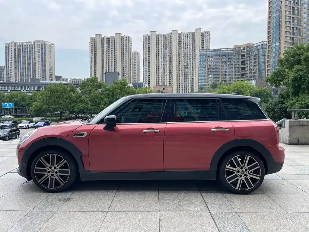 MINI Clubman — фото 9