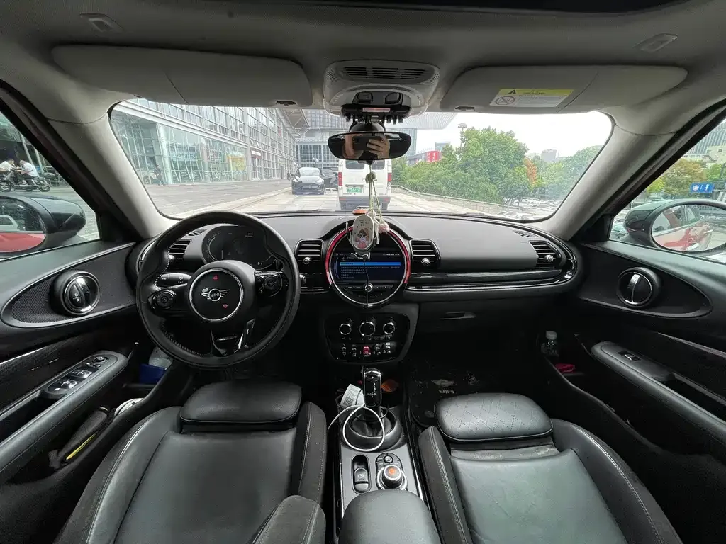 MINI Clubman — фото 4