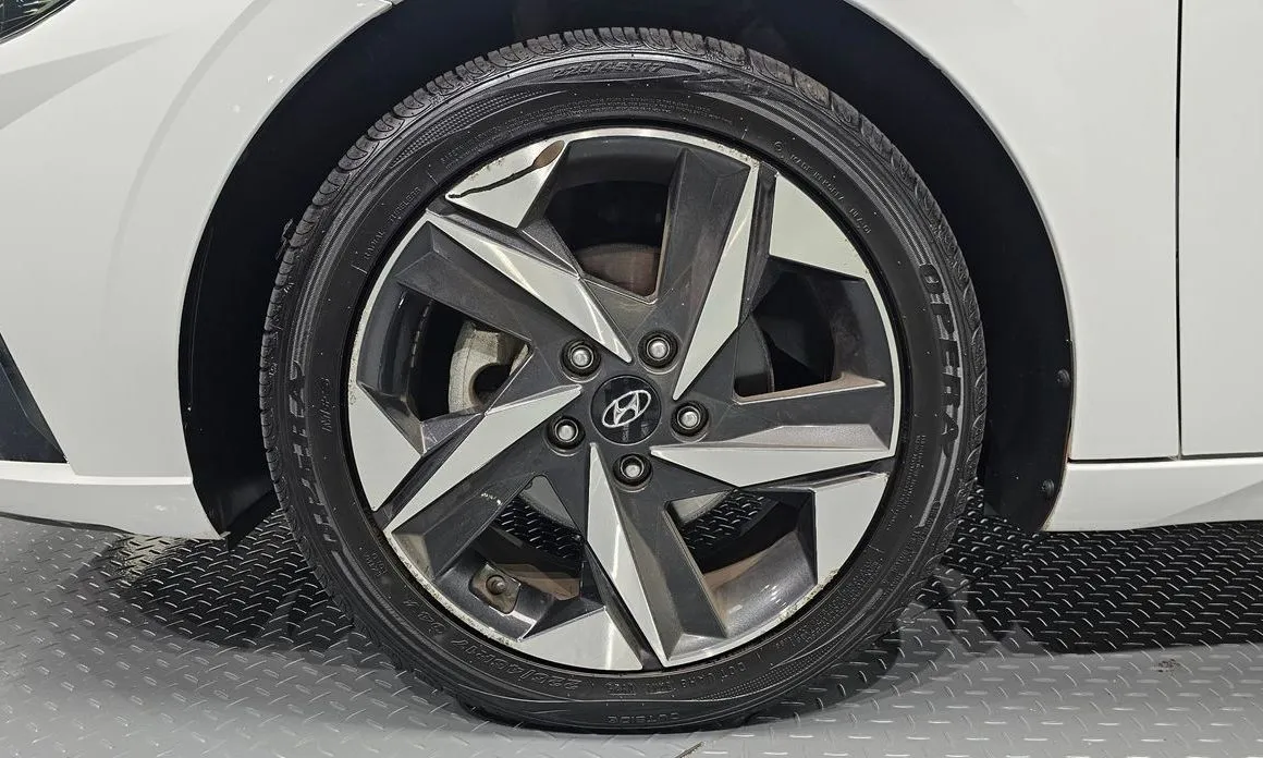 Hyundai AVANTE — фото 8