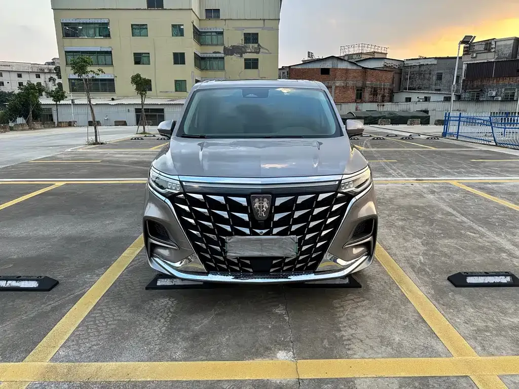 Roewe iMAX8 New Energy — фото 10