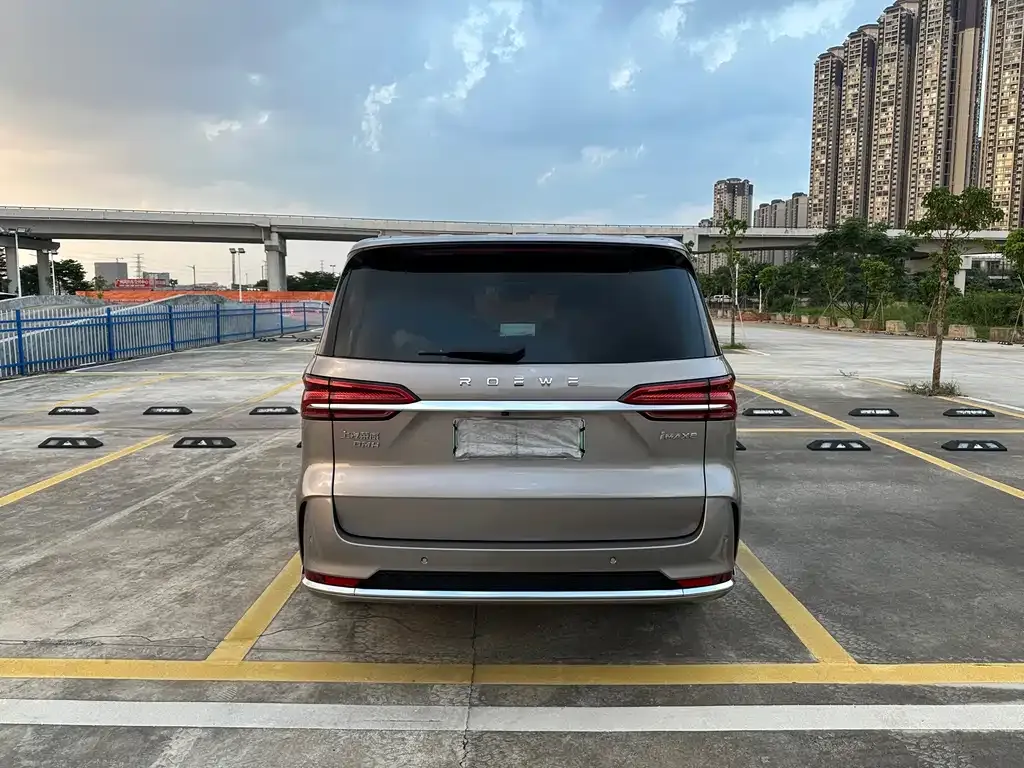 Roewe iMAX8 New Energy — фото 3