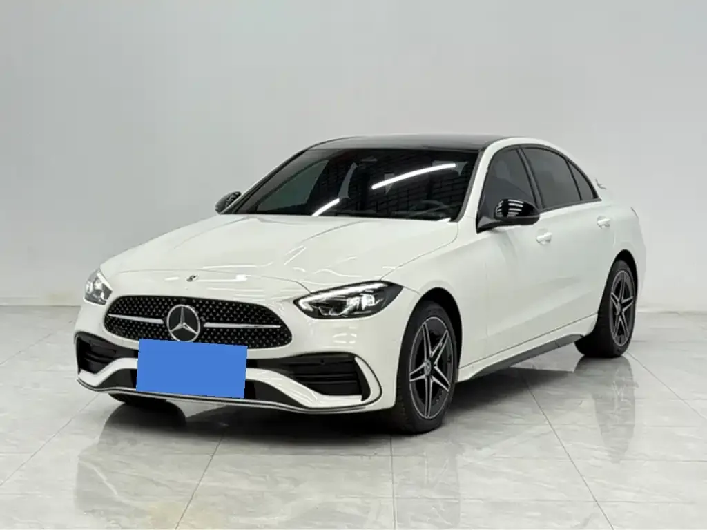 Mercedes-Benz C-Class — фото 1