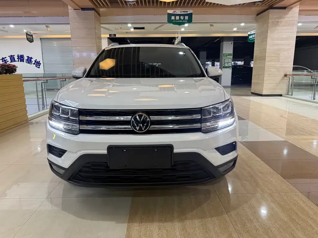 Volkswagen Tharu — фото 4